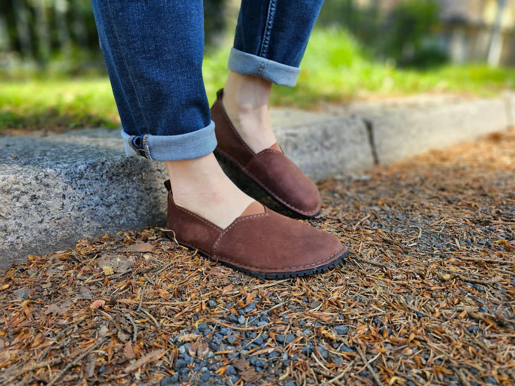 Fuego Barefoot moccasins with triangular stretch panel - brown with black marbling - LUKS BAREFOOT