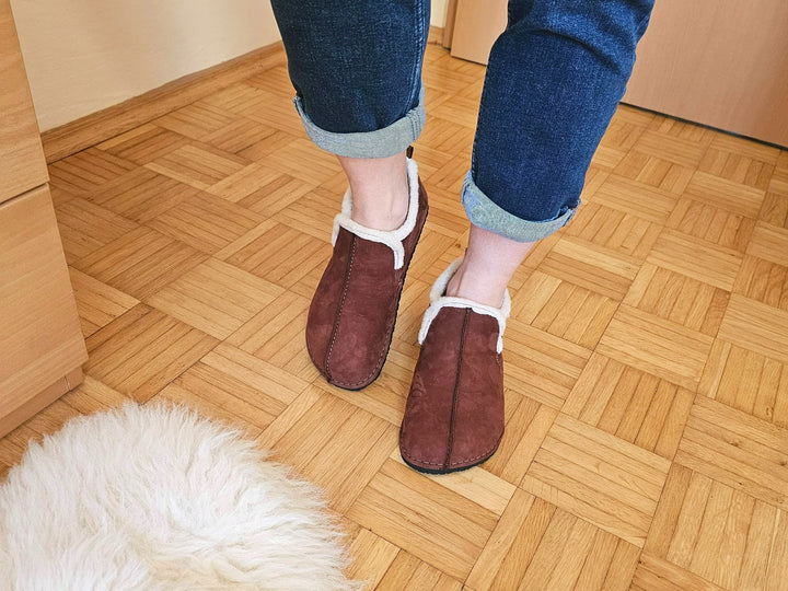 Wool Barefoot slippers -  brown