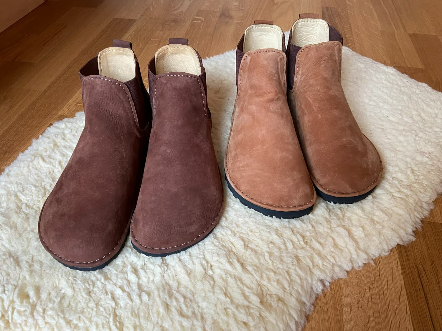 Barefoot chelsea boots