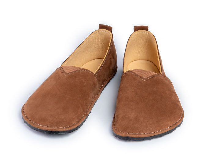 Fuego Barefoot moccasins with triangular stretch panel - brown