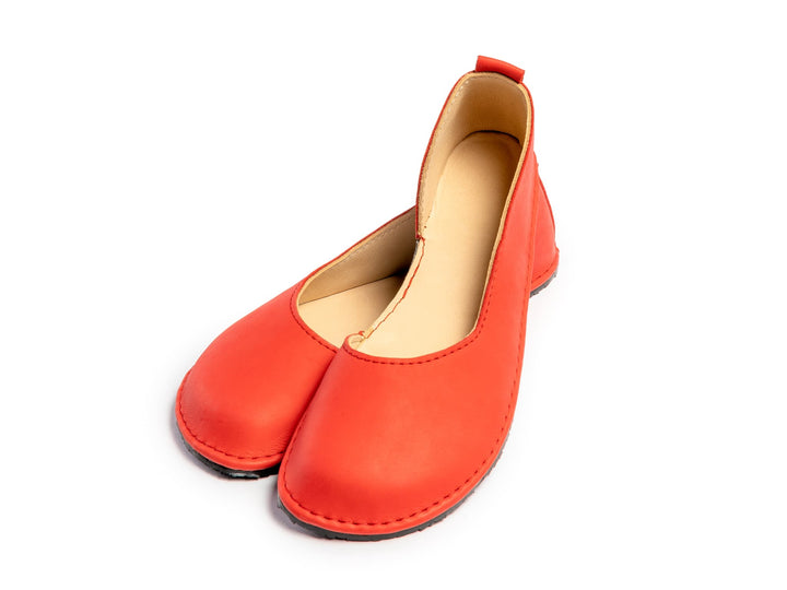 Barefoot ballerinas - red